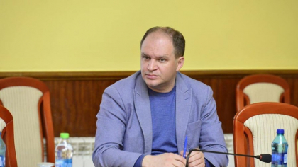 Îmbrânceli la ședința CMC Chișinău. Edilul Ion Ceban, acuzat că vrea să aducă interlopi din Rusia și Belarus sub pretextul unei competiții
