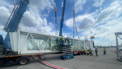 Punțile de îmbarcare și debarcare a pasagerilor în aeronavele de pe aeroportul Otopeni vor fi modernizate