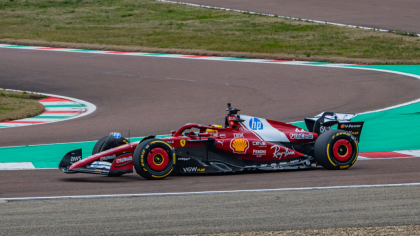 Ferrari se redresează după un weekend dificil: Hamilton al patrulea și Leclerc al șaselea la Imola