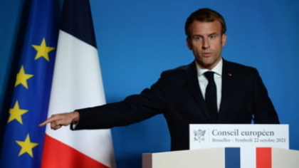 Macron a înfuriat Kremlinul. Președintele francez, acuzat de "insulte vulgare" și "depășirea limitelor decenței"