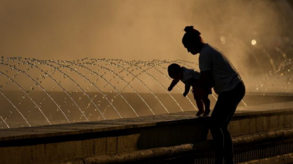 Vreme la extreme în România: după temperaturi de 40 de grade, vin ploi torențiale. Harta zonelor vizate de avertizările meteo ANM