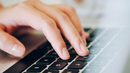 Îți golesc contul de toți banii. Avertisment pentru românii care cumpără pe internet: Erau bine pregătiți
