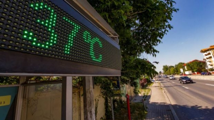 Canicula revine în România: Trei județe, sub atenționare cod galben de căldură extremă și maxime de până la 37 de grade