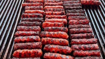 Record culinar în Capitală! Micul uriaș de 200 de metri a fost vedeta zilei de 1 Mai