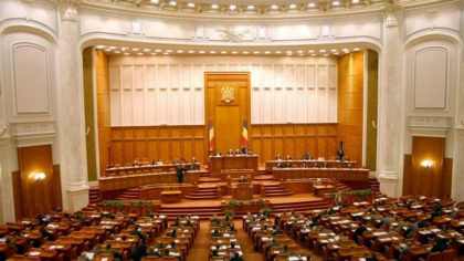 19 mai: Ziua când Camera Deputaților a adoptat Legea Lustrației. Actul a fost cenzurat pe parcurs