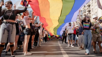Își vor putea alege copiii singuri genul conform noii strategii a UE? Răspunsul unei asociații în domeniu la informațiile care circulă online