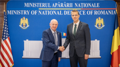 Ministrul Apărării a vorbit cu un senator american despre înarmare şi situaţia pe flancul estic NATO