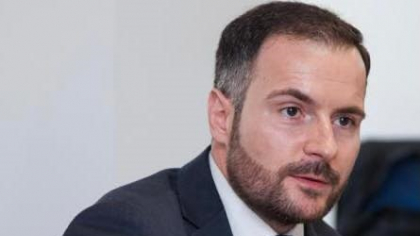 Hopincă (PSD): Înainte de a discuta despre măriri de taxe și tăieri de sporuri, m-aș uita la acele zone ale statului unde se pot face economii și la taxarea unor profituri (VIDEO)