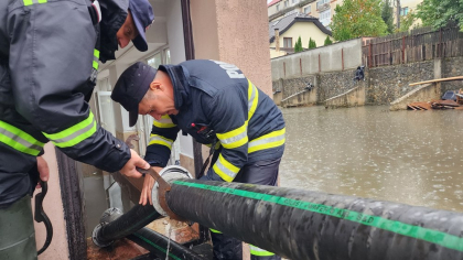 ISU trimite echipamente și personal suplimentar în județele afectate de cod portocaliu de vremea rea