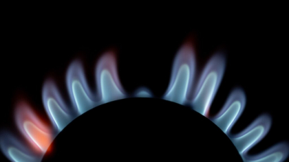 Parlamentul European adoptă noi reguli pentru stocurile de gaze: prețuri mai stabile și mai puțină speculă