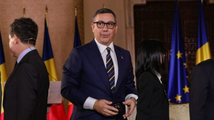 Reacția lui Victor Ponta după pozele publicate de Elena Lasconi, în care apare alături de Nicușor Dan și Florian Coldea: „Idiotul util al sistemului”