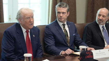 Donald Trump, luat prin surprindere de ordinul dat de Pete Hegseth, prin care a oprit toate ajutoarele militare pentru Ucraina timp de o săptămână