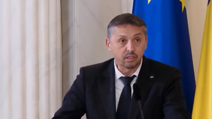 Ministerul Educației nu se grăbește cu actualizarea manualelor de liceu. Daniel David anunță când va fi lansată viitoarea licitație