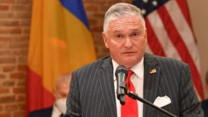 Fostul ambasador SUA în România, șocat de cum funcționează companiile de stat. "Acolo cineva se pensionează, apoi se angajează din nou și are două salarii"