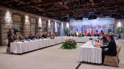 Negocieri cu armistițiul la tâmplă