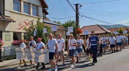Sute de oameni au protestat la Praid: „Pentru noi, mina este centrul lumii”