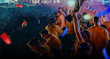 FCSB a primit trofeul de campioană. Roș-albaștrii, urecheați de Mirel Rădoi: „Lipsă de respect”