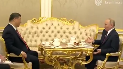 Moment viral cu Xi Jinping și Vladimir Putin care se invită reciproc să bea ceai, dar niciunul nu o face: „Un pic de poloniu” I VIDEO