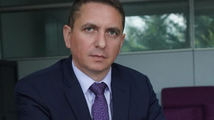 Principiul dominoului în companiile de stat. Încă un director și reduce salariul cu 20%