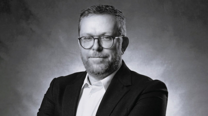 Business Magazin. Cine este Mihai Faur, senior vice president şi CIO UiPath. Cum a ajuns de la un salariu de 100 de dolari la Danubiana la New York unde a semnat documentele de listare a UiPath la bursa de la New York