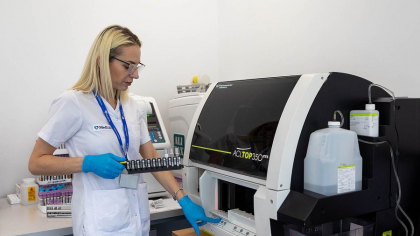 MedLife introduce în premieră în România testul EarlyCDT®, un test de sânge pentru depistarea timpurie a cancerului pulmonar