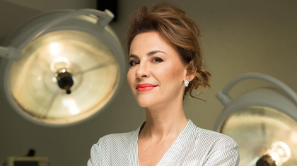 Adina Alberts te învață cum să faci față perioadei caniculare, fără aer condiționat. Ce băutură recomandă pentru hidratare optimă: „Nu beți apă plată”
