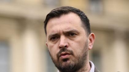 AUR vrea să dărâme Guvernul Bolojan. Intenționează să depună moțiune de cenzură. De câte semnături au nevoie