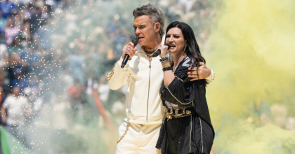 Cum arată Laura Pausini la 51 de ani. Fanii au crezut că nu văd bine!