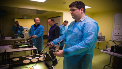 MedLife aduce la Sibiu experți din țară și din străinătate pentru a dezbate cele mai noi tehnici abordate în chirurgia robotică urologică