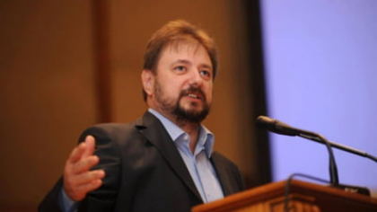 Analistul Cristian Pîrvulescu:„România deja a căzut în prăpastie. Şansele de a schimba tendinţa sunt mici, rezerva electorală a lui Simion este mare"