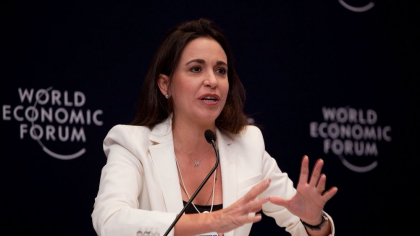 María Corina Machado dedică Premiului Nobel pentru Pace proaspăt primit „președintelui Trump”, după ce Casa Albă a acuzat că i-a fost conferit pe criterii politice