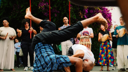 Brazilia: Exercițiile de mișcare „Capoeira” ameliorează simptomele de Parkison