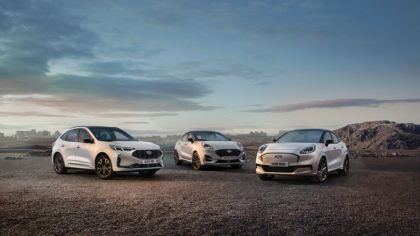 Ford lansează prima serie limitată pentru Puma Gen-E – prima maşină electrică produsă în România. Modelul inaugurează gama Ford Collection cu ediţia Sound Edition