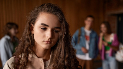Tinerii, captivi între filtre și viața reală! Unul din trei adolescenți suferă în mod constant de stări de neliniște