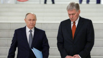 Kremlinul confirmă că Vladimir Putin nu se duce la Istanbul. „Un laș care își trimite în schimb reprezentantul ideologic”, denunță un ministru de externe din UE