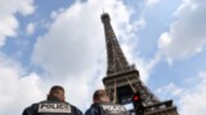 Jaf ca în filme, în Paris. Hoții au escaladat patru etaje și au furat genți de un milion de euro, în doar 20 de minute