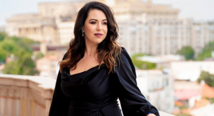 Cât a plătit Oana Roman pentru transportul unui colet din Anglia: „O bătaie de joc!”. Vedeta a povestit cu indignare tot ce i s-a întâmplat