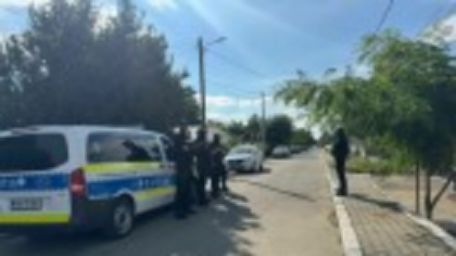 Trei bărbați și o femeie, cercetați pentru omor, în scandalul de la Țăndărei. Au ajuns în arest