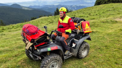 Intervenție a salvamontiștilor pentru recuperarea a doi ucraineni. Misiunea se desfășoară în condiții extrem de dificile. „Unul dintre ei este în stare gravă”