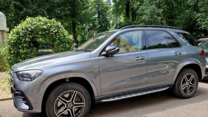 Austeritate de fațadă. PSD cere liderilor să nu vină cu mașini de lux la ședință: „Luați taxiul”. „Eu am o Dacia și nu m-au sunat”