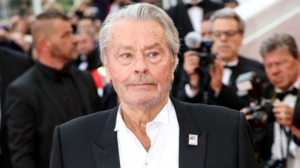 Fiul lui Alain Delon își acuză tatăl de abuzuri repetate asupra mamei și altor femei: „Avea urmele amprentelor lui pe față” I VIDEO   