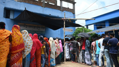 Cel puţin 17 persoane au murit în India după ce au consumat alcool contrafăcut