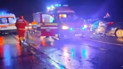 Accident extrem de grav pe DN 1C, în judeţul Cluj: cinci răniţi încarceraţi, un bărbat a murit | VIDEO