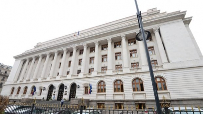Leul s-a apreciat puternic în fața euro după victoria lui Nicușor Dan, dobânzile au scăzut și ele semnificativ