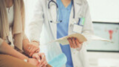O doctoriță a murit după ce a fost bătută de un alt doctor, la petrecerea de Ziua Medicului