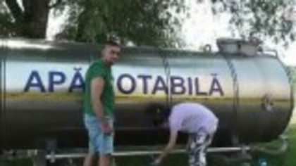 „E deplorabil!”. Localnicii din județul Mureș, disperați. Se spală la lighean și speră ca Salina Praid să nu cedeze din nou