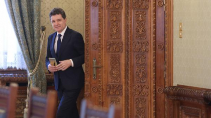 Nicuşor Dan spune că va numi într-un "timp relativ scurt" un director la SRI: "Am niște persoane în cap, sunt în proces de analiză"