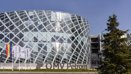 Bursă. Cum ar putea arăta rezultatele semestriale ale OMV Petrom din 31 iulie? Profitul ar putea scădea, dar investitorii rămân calmi. Investitorii par mai degrabă concentraţi pe perspectivele macro şi pe evoluţiile post-vara bursieră, când se vor contura mai clar ratingul suveran şi parcursul fiscal al României