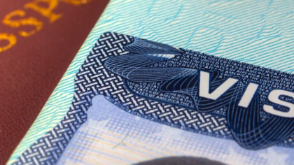 Simion: „România nu este un stat demn de Visa Waiver”