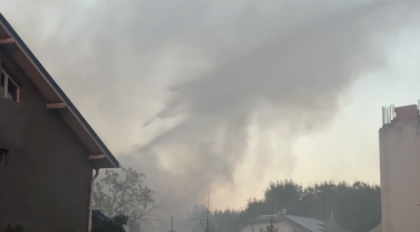 Incendiu la mai multe case din sectorul 2 din București: au fost mobilizate 11 autospeciale ale pompierilor